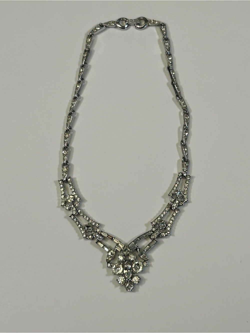 Vintage Silver-Tone Thinestone Statement Necklace w Crystal Pendant Old Money